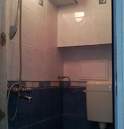 Appartement 4 *
